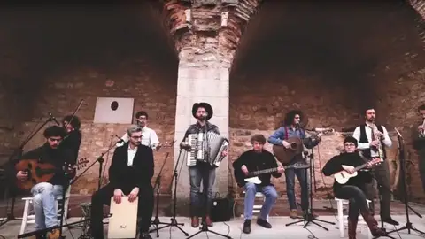 Country for Syria interpretando 'In the States' Country for Syria interpretando 'In the States'