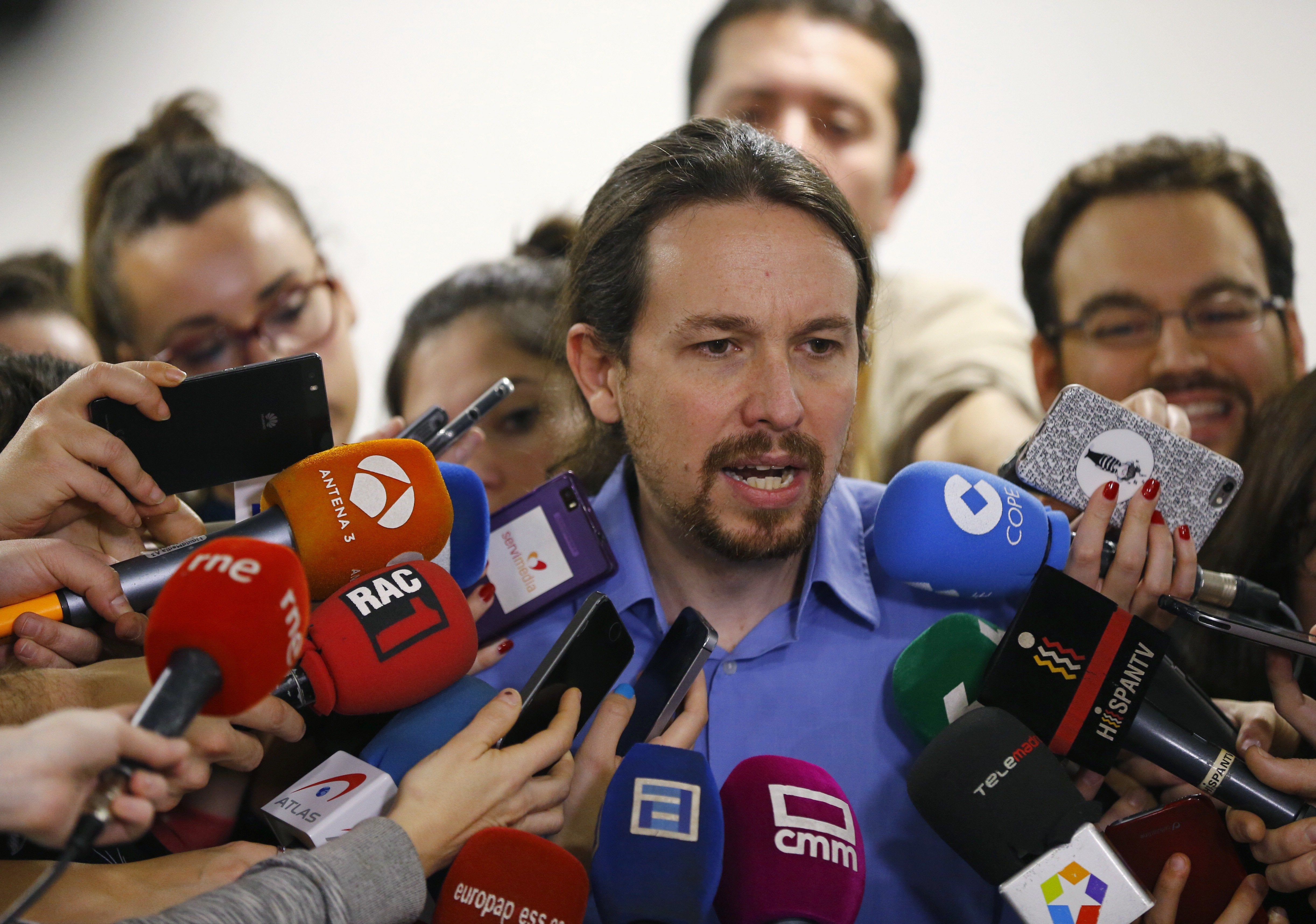 Iglesias apoya a Errejón: "Si se presenta, Cifuentes tiene razones para estar preocupada" Iglesias apoya a Errejón: "Si se presenta, Cifuentes tiene razones para estar preocupada"
