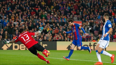 Messi marca ante Herrer&iacute;n