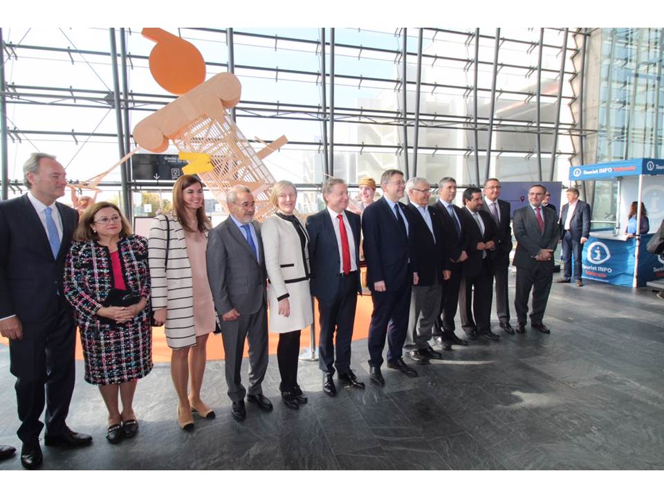 Las empresas cerámicas apuestan por la diferenciación en CEVISAMA Las empresas cerámicas apuestan por la diferenciación en CEVISAMA