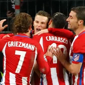 Los jugadores del Atlético de Madrid celebran un gol al Leverkusen Los jugadores del Atlético de Madrid celebran un gol al Leverkusen