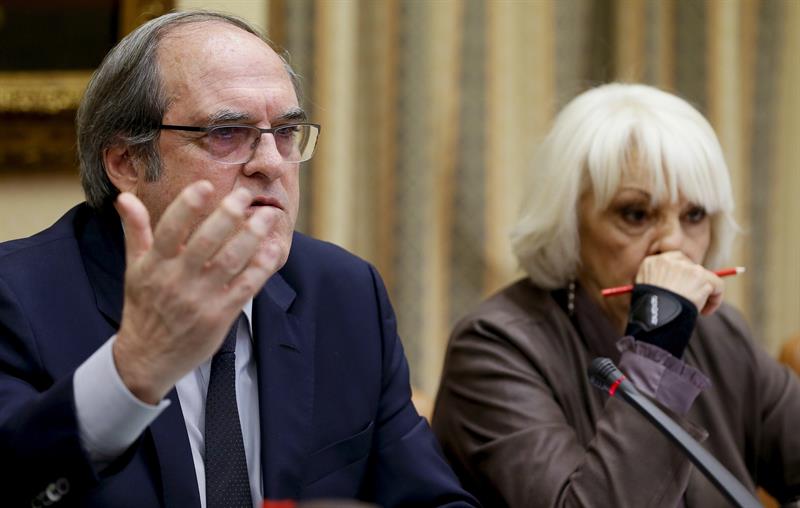 Ángel Gabilondo: "Me agrada que quienes eran reticentes sobre un pacto educativo ahora piensen que es el único camino" Ángel Gabilondo: "Me agrada que quienes eran reticentes sobre un pacto educativo ahora piensen que es el único camino"