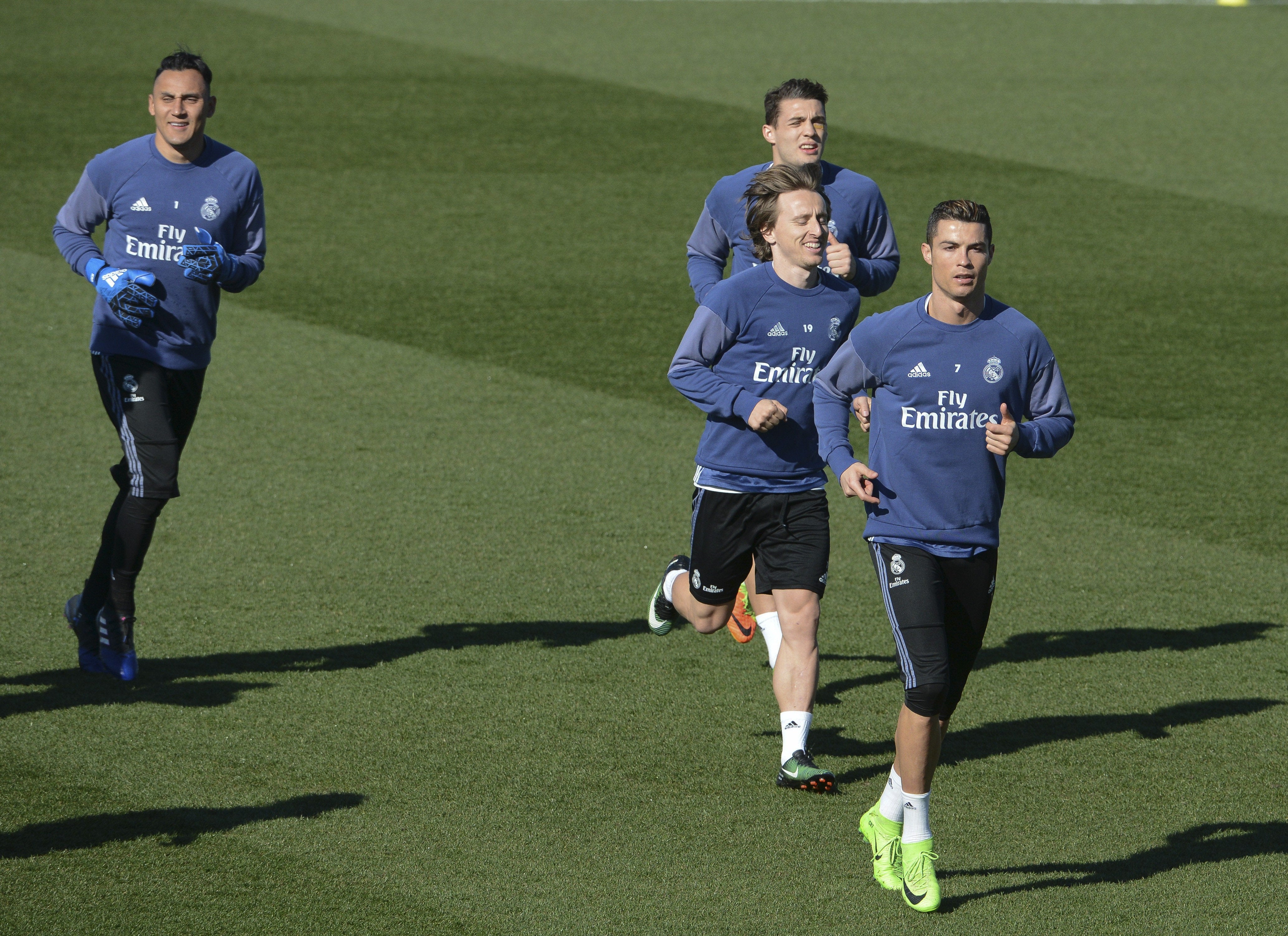 El Real Madrid despeja su enfermería: Keylor y Kovacic entrenan con normalidad El Real Madrid despeja su enfermería: Keylor y Kovacic entrenan con normalidad