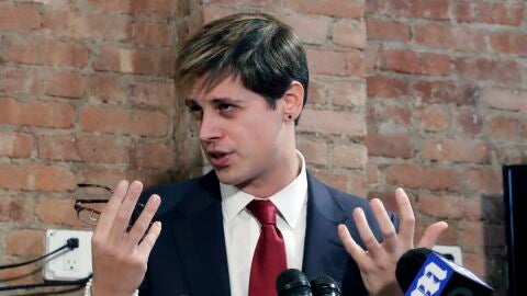 Milo Yiannopoulos, exeditor de tecnolog&iacute;a de Breitbart