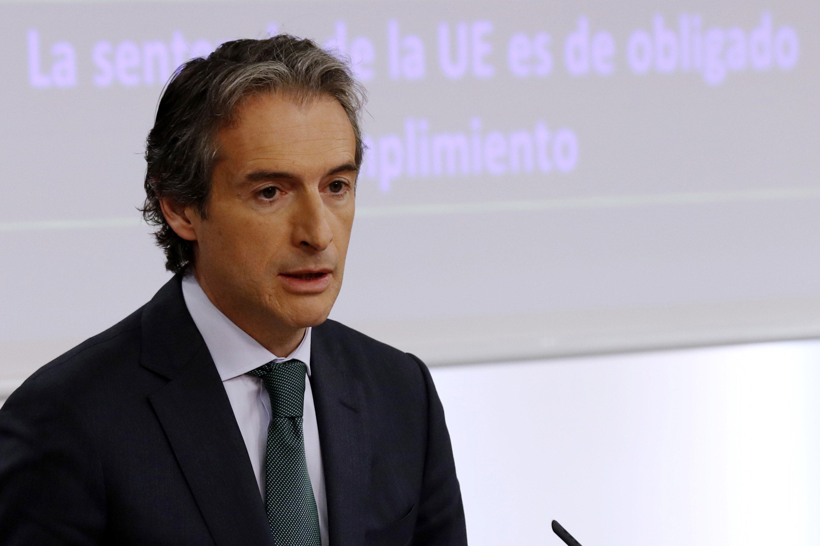 De la Serna: "El decreto para liberalizar el sector de la estiba se someterá esta semana a ratificación parlamentaria" De la Serna: "El decreto para liberalizar el sector de la estiba se someterá esta semana a ratificación parlamentaria"