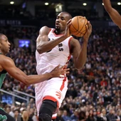 Ibaka, en su primer partido con los Toronto Raptors Ibaka, en su primer partido con los Toronto Raptors