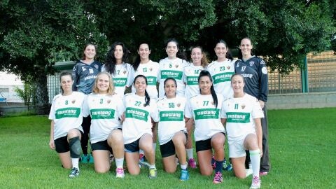 Plantilla del Club Balonmano Elche Mustang para la temporada 2016/17.