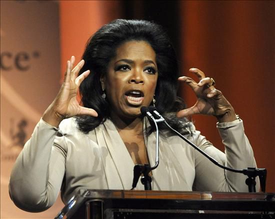 Trump reta a Oprah Winfrey a presentarse a las elecciones para poder "derrotarla" Trump reta a Oprah Winfrey a presentarse a las elecciones para poder "derrotarla"