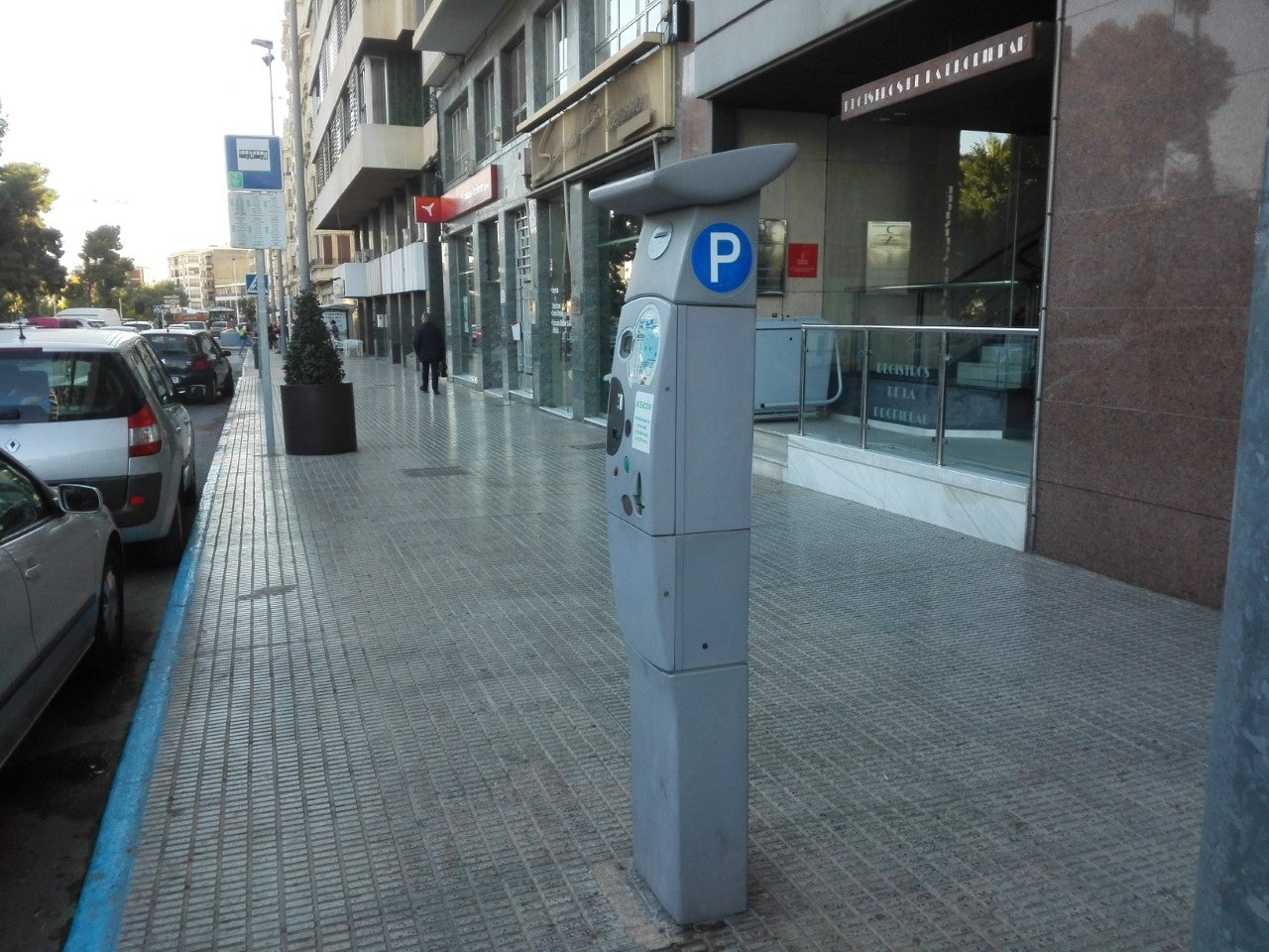 El equipo de gobierno basa la retirada de coches de la ORA sin ticket en que esa situación se estaba “normalizando” El equipo de gobierno basa la retirada de coches de la ORA sin ticket en que esa situación se estaba “normalizando”