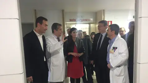 Ximo Puig y la consellera de Sanidad en el Hospital General de Elche. Hospital