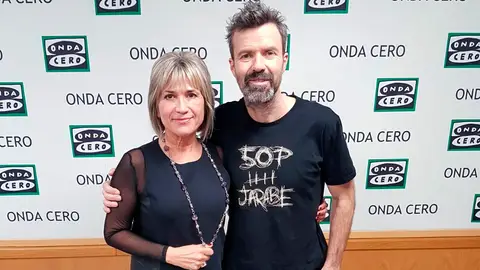 Julia Otero y Pau Donés Julia Otero y Pau Donés