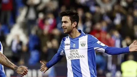 Alberto Bueno, jugador del CD Leganés celebrando un gol