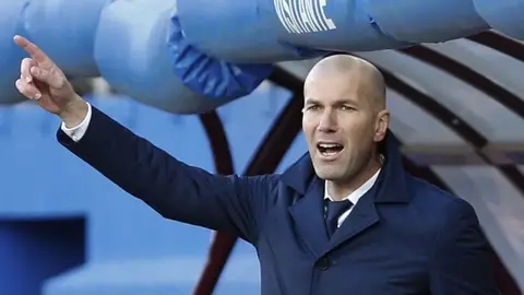 Zidane durante el partido frente al Eibar Zidane durante el partido frente al Eibar