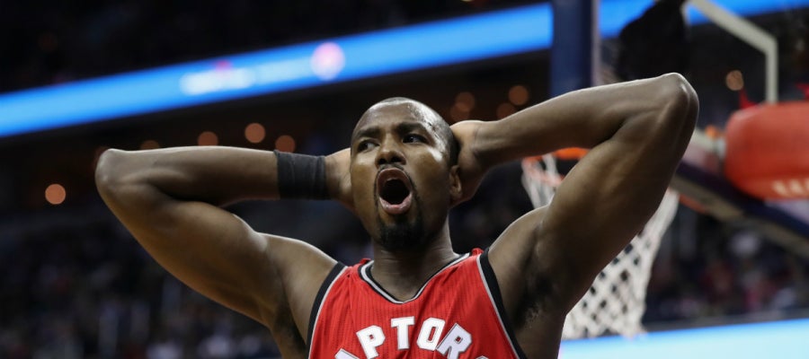 Serge Ibaka, con los Raptors Serge Ibaka, con los Raptors