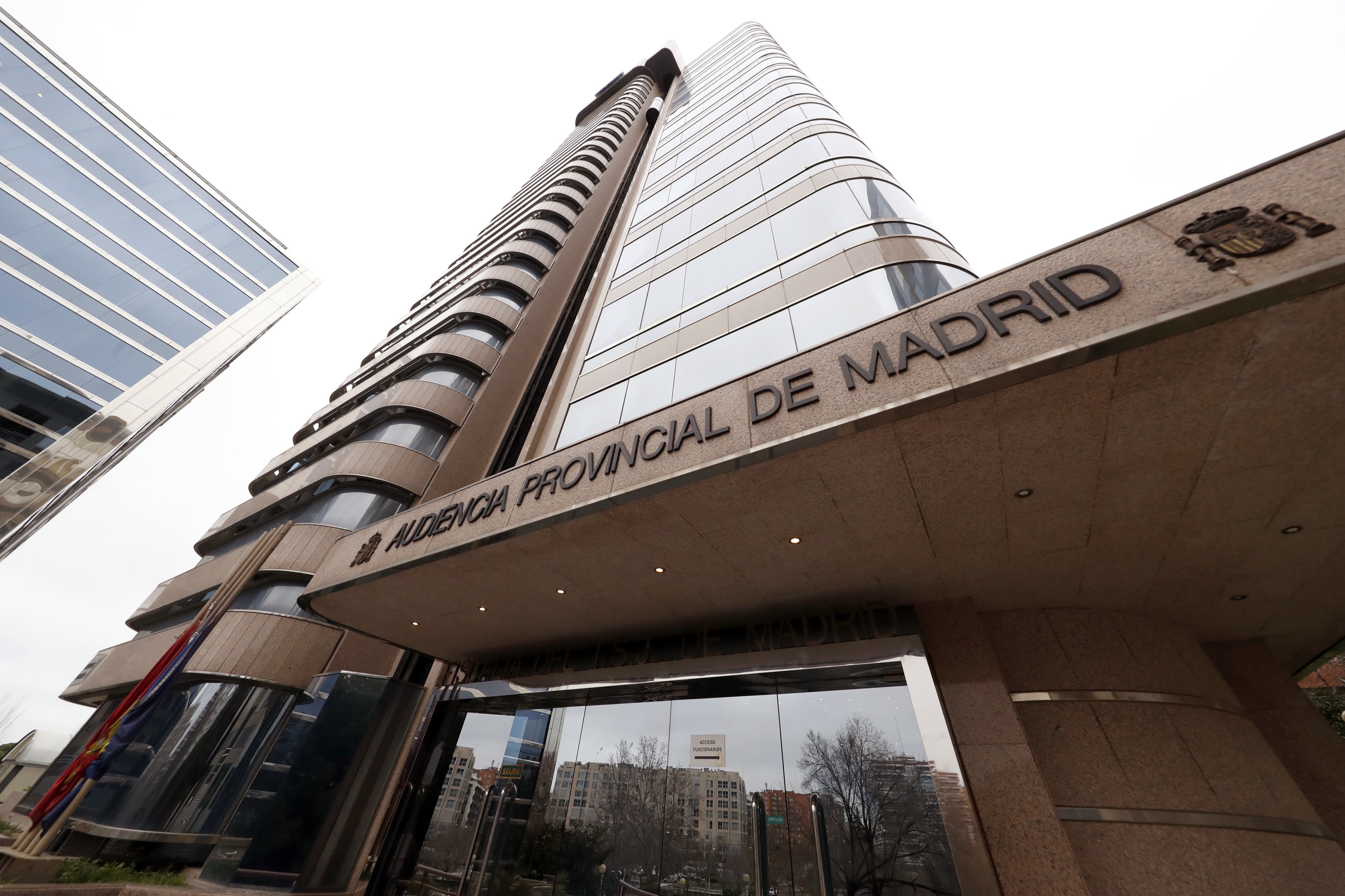 Juzgan a una mujer por asesinar a su pareja, a quien denunció por maltrato Juzgan a una mujer por asesinar a su pareja, a quien denunció por maltrato