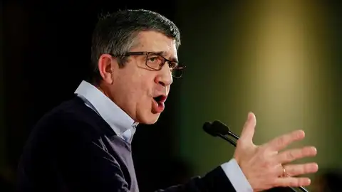 Patxi López en un acto en San Sebastián Patxi López en un acto en San Sebastián