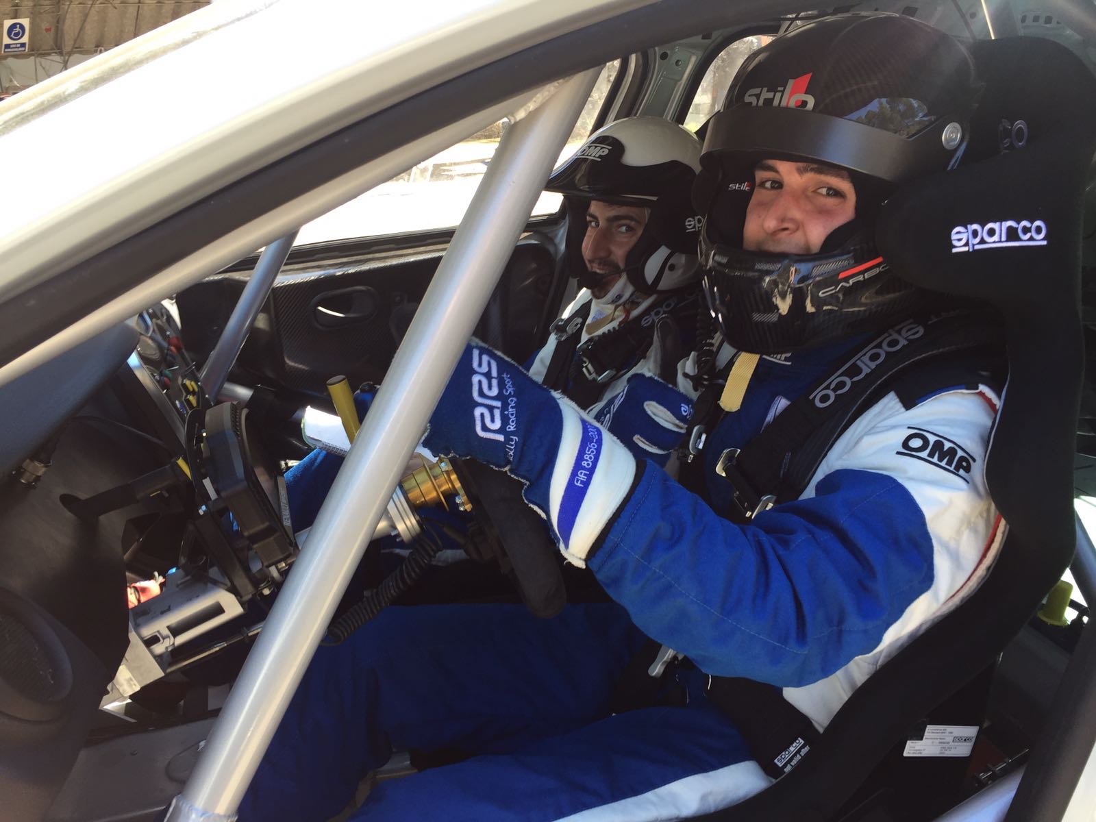 El piloto José Javier Pérez participará en la Copa Clio R3T con el respaldo de Renault Automóviles Gomis El piloto José Javier Pérez participará en la Copa Clio R3T con el respaldo de Renault Automóviles Gomis