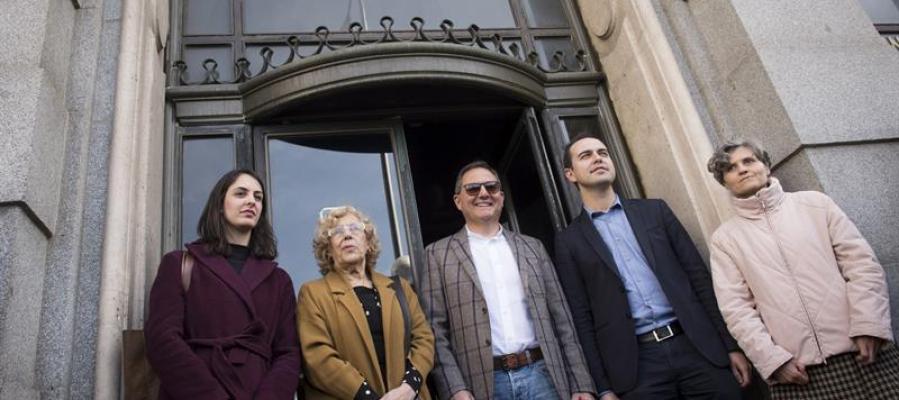 Manuela Carmena, José Manuel Calvo, Rita Maestre y el presidente del grupo Baraka, Trinitario Casanova Manuela Carmena, José Manuel Calvo, Rita Maestre y el presidente del grupo Baraka, Trinitario Casanova