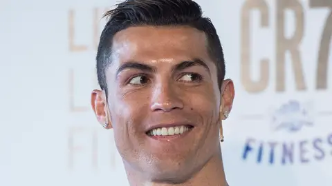 Cristiano Ronaldo reaparece tras publicarse que va a ser padre Cristiano Ronaldo reaparece tras publicarse que va a ser padre