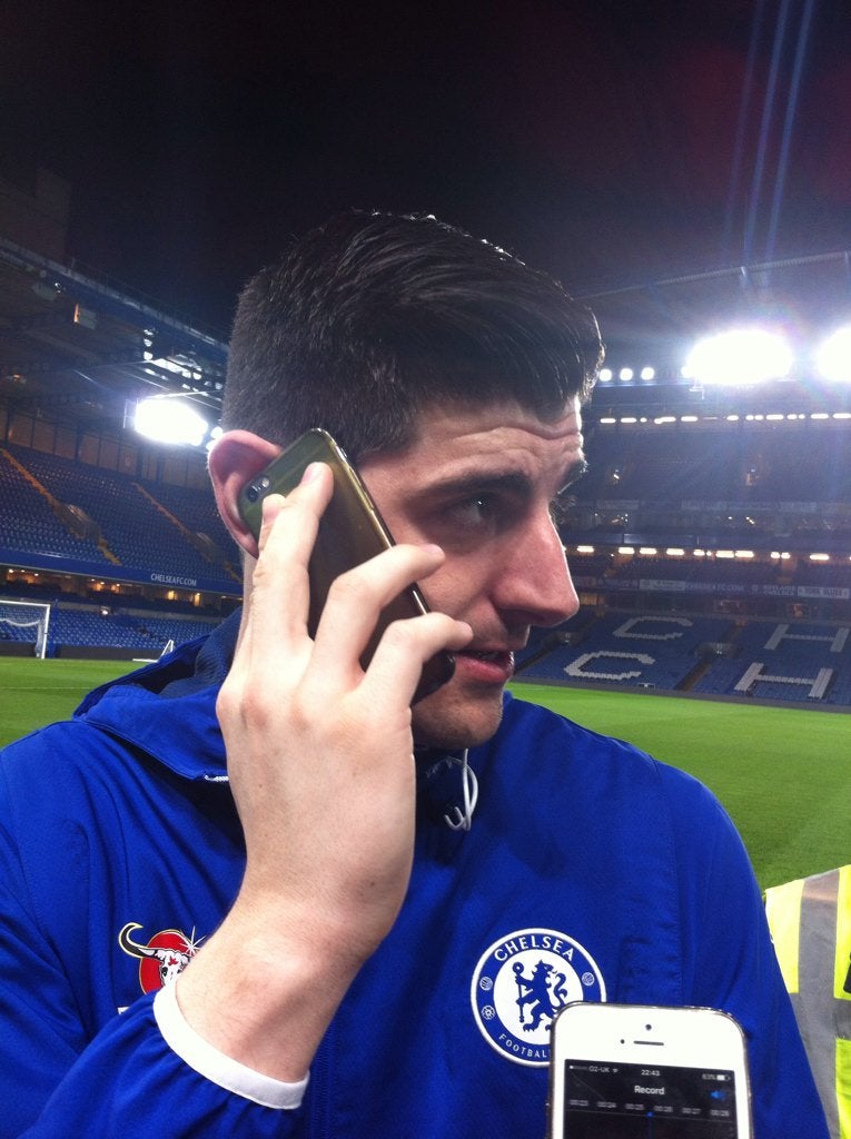 Thibaut Courtois y su futuro en Madrid: "Ahora estoy concentrado y disfrutando en el Chelsea" Thibaut Courtois y su futuro en Madrid: "Ahora estoy concentrado y disfrutando en el Chelsea"