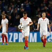 Los jugadores del Sevilla, cabizbajos tras el gol de Morgan Los jugadores del Sevilla, cabizbajos tras el gol de Morgan