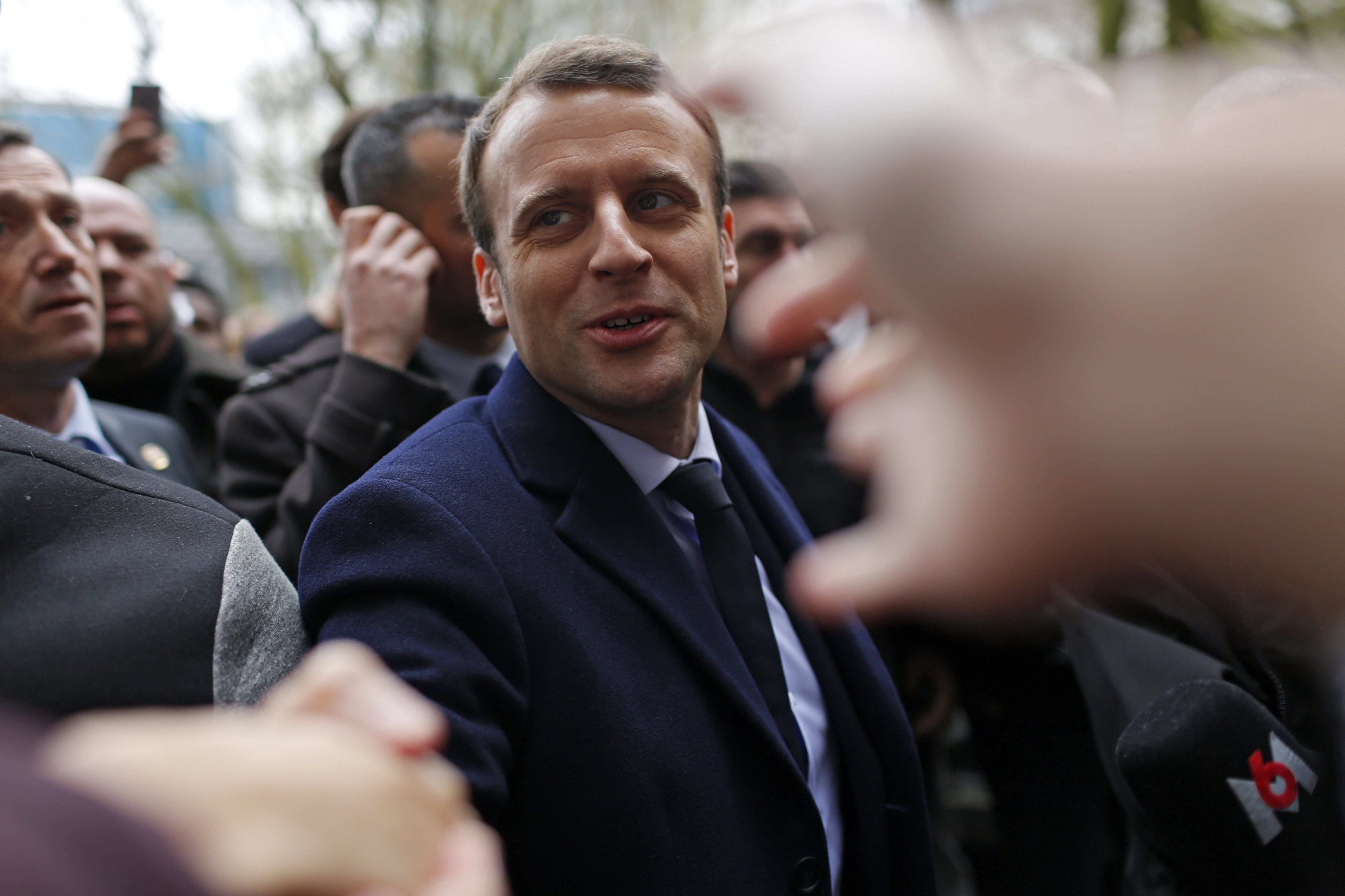 Rubén Amón indulta a Emmanuel Macron: "Ha comprendido mejor que ninguno de sus colegas los tiempos en que nos encontramos" Rubén Amón indulta a Emmanuel Macron: "Ha comprendido mejor que ninguno de sus colegas los tiempos en que nos encontramos"