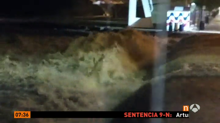 Alicante registró sólo este lunes casi la mitad de lluvia que suele acumularse en la ciudad en todo el año Alicante registró sólo este lunes casi la mitad de lluvia que suele acumularse en la ciudad en todo el año