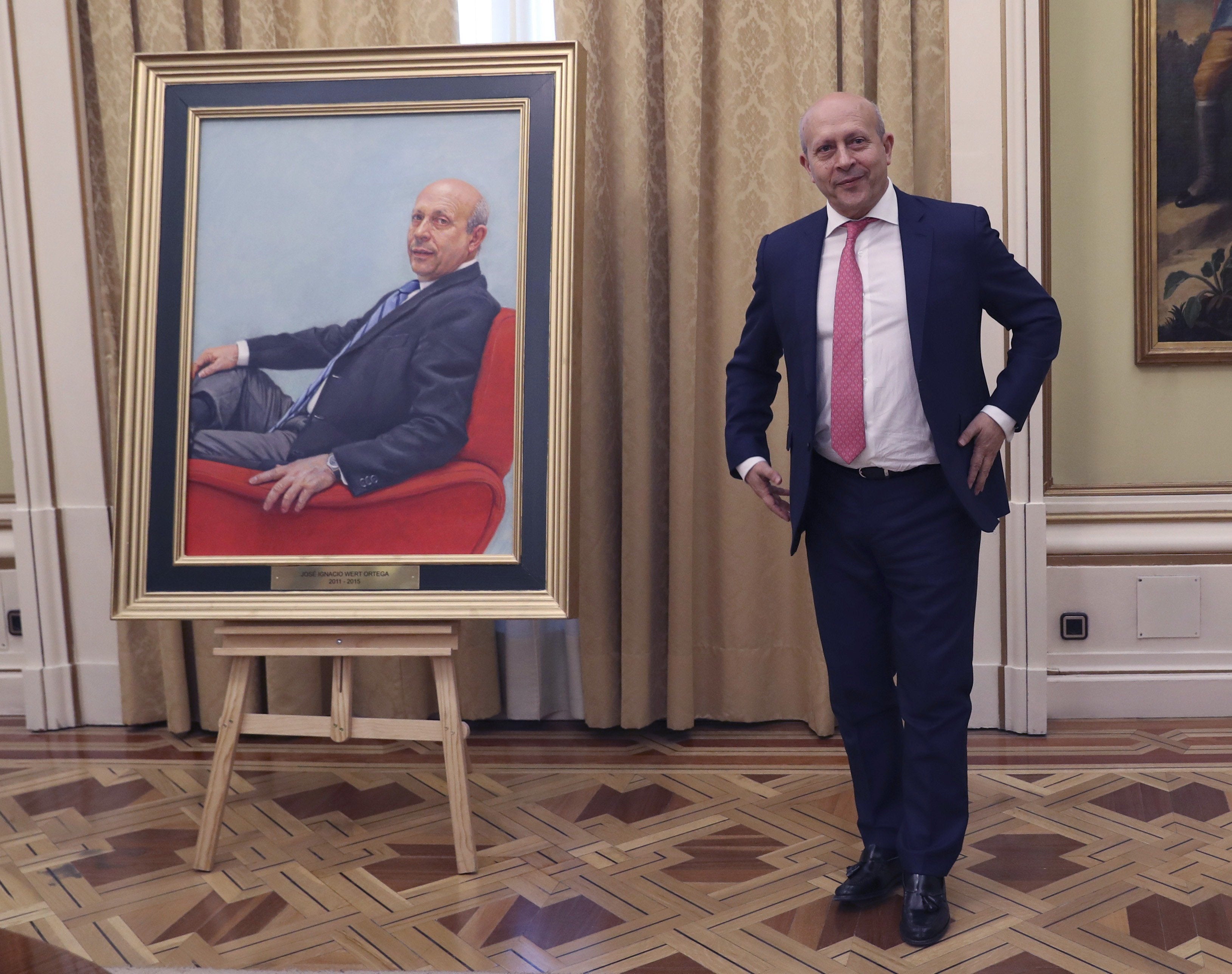 El retrato del ex ministro Wert para el Ministerio de Educación costó 19.580 euros El retrato del ex ministro Wert para el Ministerio de Educación costó 19.580 euros