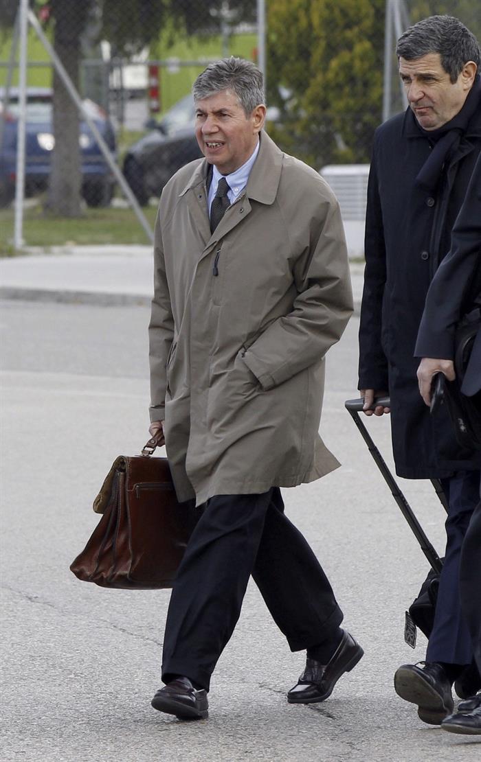 El exalcalde de Santa Coloma: "No usé el ayuntamiento para beneficio de nadie" El exalcalde de Santa Coloma: "No usé el ayuntamiento para beneficio de nadie"