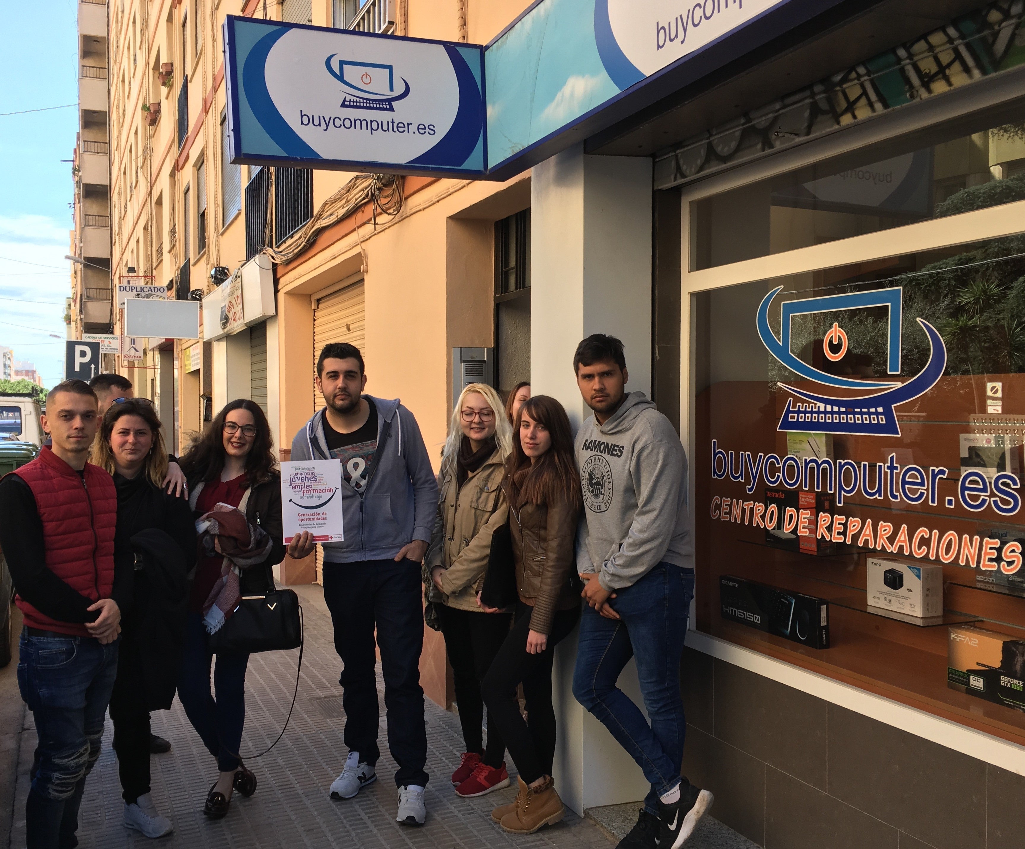 Los jóvenes buscan su futuro a través de Cruz Roja Los jóvenes buscan su futuro a través de Cruz Roja