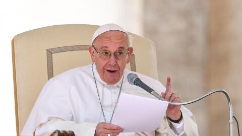 El Papa Francisco preside la audiencia general de los mi&eacute;rcoles en la plaza de San Pedro del Vaticano