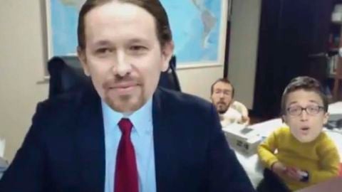 Meme de Pablo Iglesias parodiando al padre 'troleado' por sus hijos en la BBC