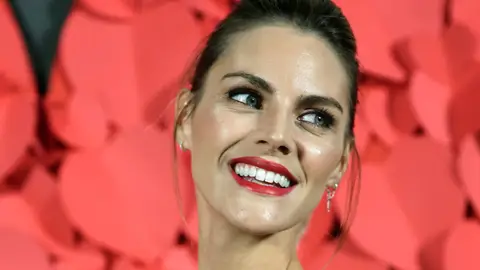 Amaia Salamanca, nueva embajadora de Revlon Amaia Salamanca, nueva embajadora de Revlon