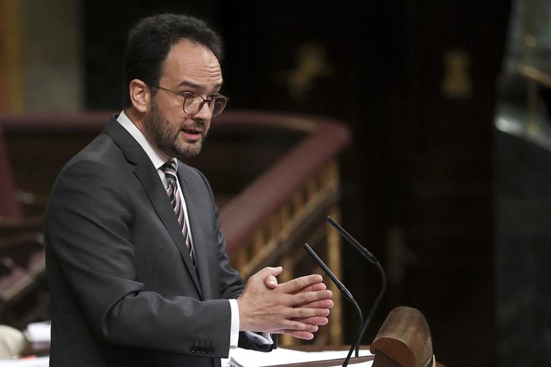 El PSOE califica de "trámite" el Consejo Europeo y pide a España que dé ejemplo El PSOE califica de "trámite" el Consejo Europeo y pide a España que dé ejemplo