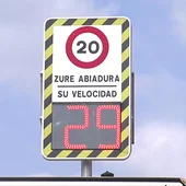 Frame 22.08 de: Un radar fijo ubicado en Zamundio salta si tan sólo circulas a 20 kilómetros por hora Frame 22.08 de: Un radar fijo ubicado en Zamundio salta si tan sólo circulas a 20 kilómetros por hora