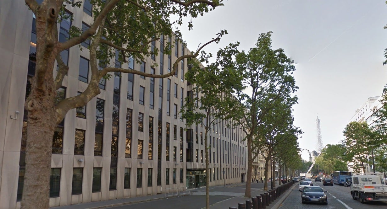 Un herido tras la explosión de un sobre bomba en las oficinas del FMI en París Un herido tras la explosión de un sobre bomba en las oficinas del FMI en París