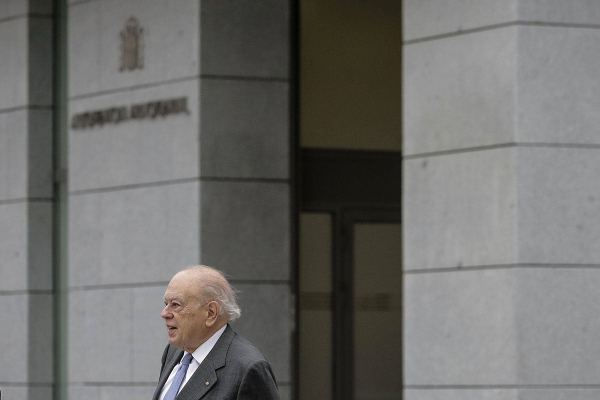 Territorio negro: La policía patriótica contra la independencia de Cataluña Territorio negro: La policía patriótica contra la independencia de Cataluña