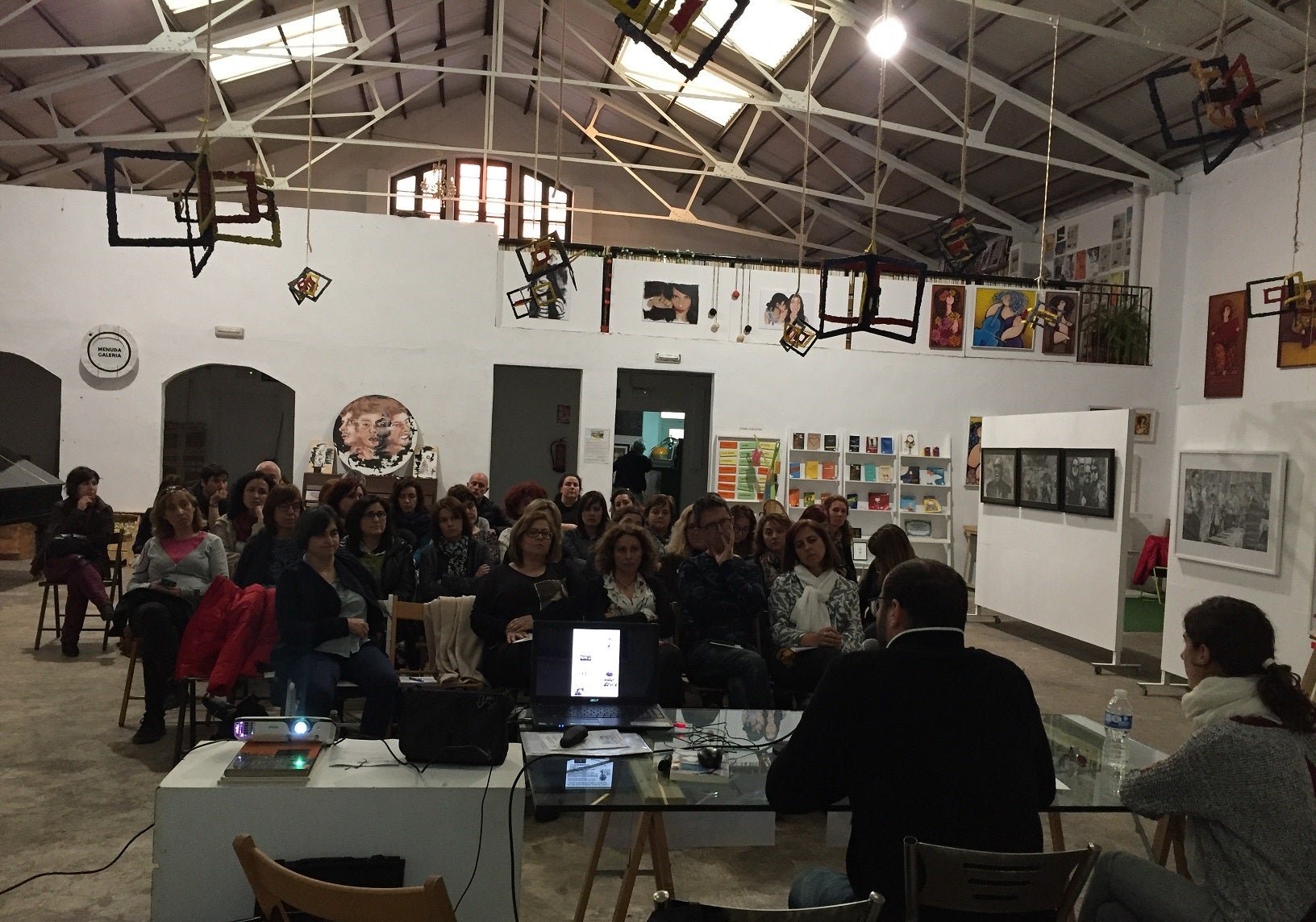 Casi el 70% de profesionales del Trabajo Social en Castellón se dedica a la acción comunitaria Casi el 70% de profesionales del Trabajo Social en Castellón se dedica a la acción comunitaria