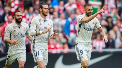 Benzema celebra el 0-1 en San Mam&eacute;s
