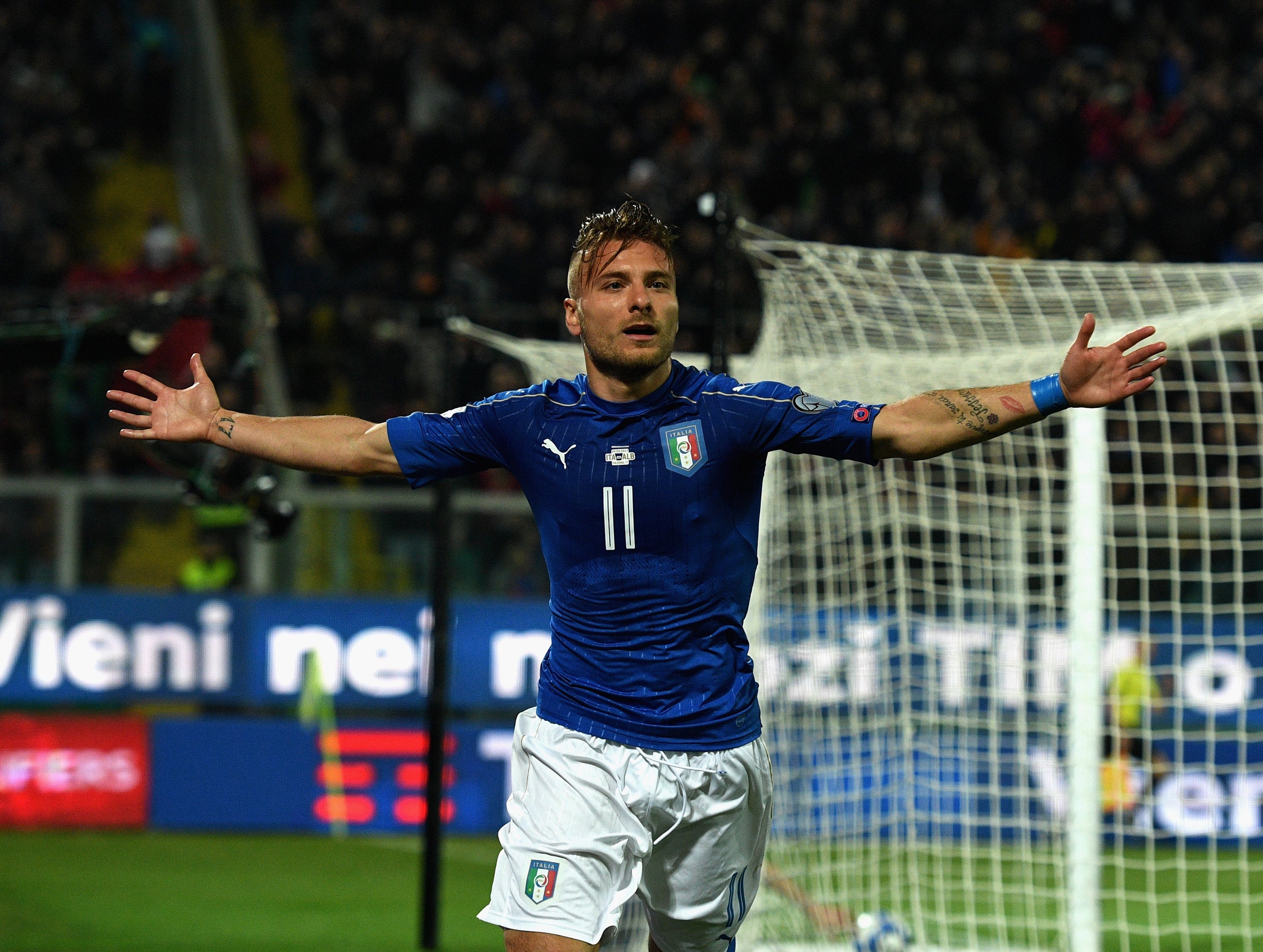 Italia mantiene el ritmo de España tras ganar a Albania Italia mantiene el ritmo de España tras ganar a Albania