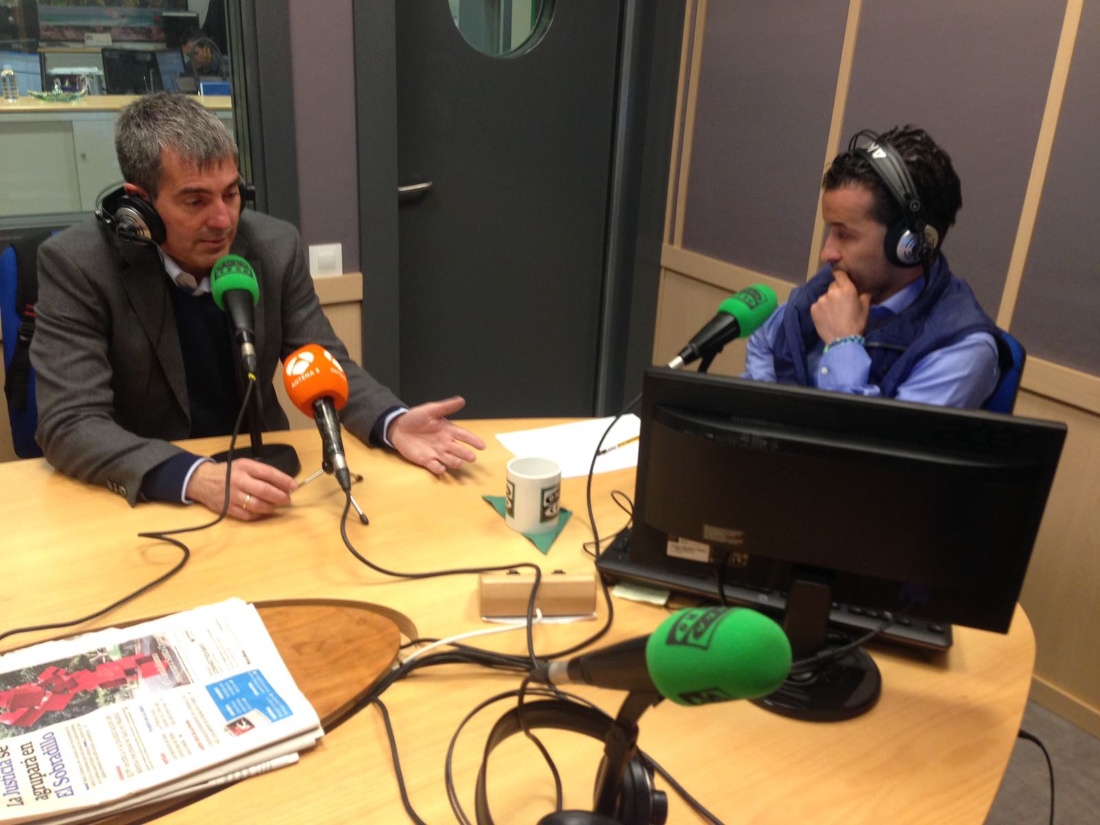 Fernando Clavijo "Nosotros teníamos 20 votos, Antona 11, la responsabilidad de buscar los 5 restantes era de quien iba a presidir el Gobierno" Fernando Clavijo "Nosotros teníamos 20 votos, Antona 11, la responsabilidad de buscar los 5 restantes era de quien iba a presidir el Gobierno"