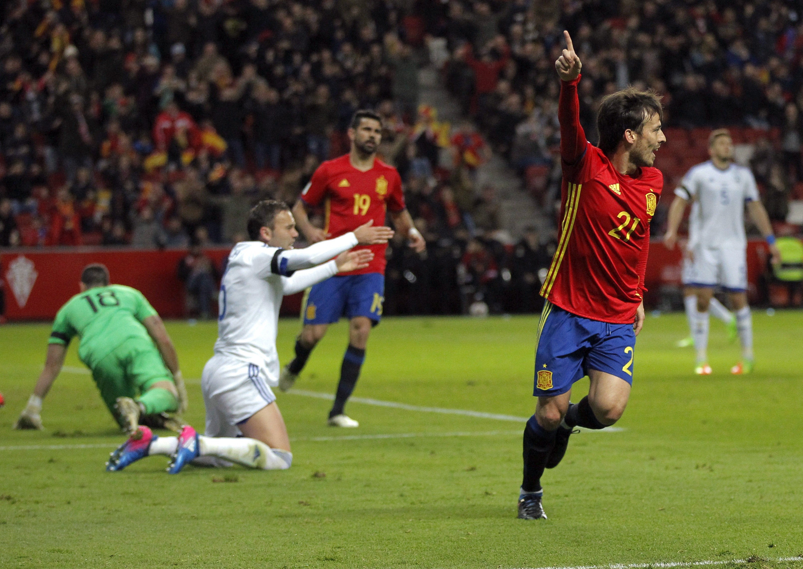 David Silva iguala a Fernando Hierro como cuarto goleador de la historia de la Selección David Silva iguala a Fernando Hierro como cuarto goleador de la historia de la Selección