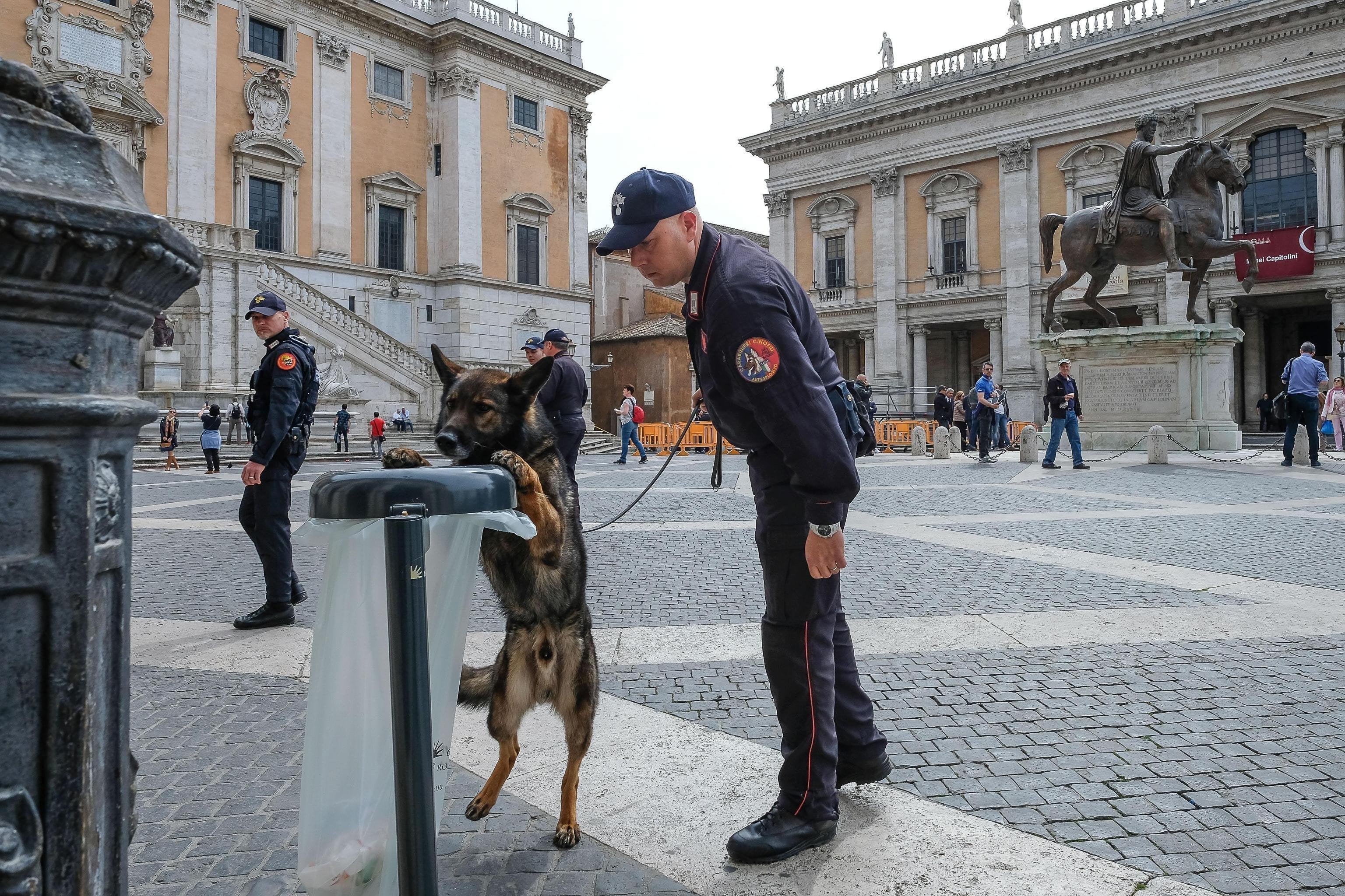 Un Campidoglio de Roma fortificado ante la amenaza terrorista recibe a los líderes de la UE Un Campidoglio de Roma fortificado ante la amenaza terrorista recibe a los líderes de la UE