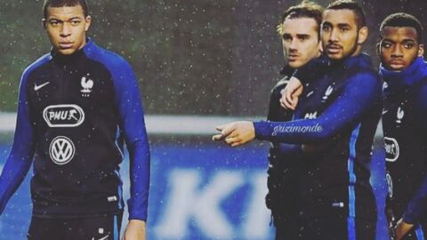 Griezmann, Payet y Mbapp&eacute; durante un entrenamiento de Francia