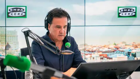 José Ramón de la Morena en el estudio de Onda Cero <h3>24 horas en Onda Cero</h3>