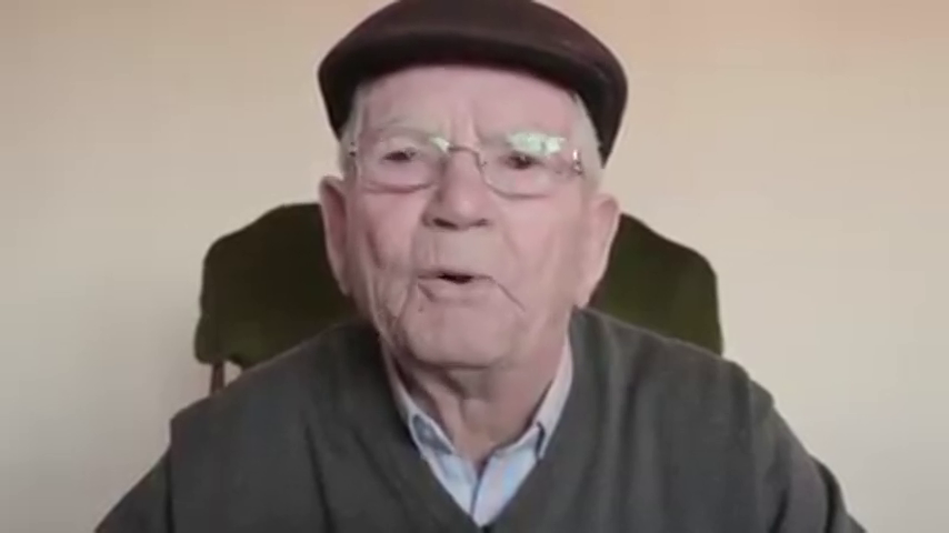 "Sois millonarios, pero no os dais cuenta": la lección de vida de un anciano a los jóvenes que está cautivando en las redes sociales "Sois millonarios, pero no os dais cuenta": la lección de vida de un anciano a los jóvenes que está cautivando en las redes sociales