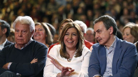 Susana D&iacute;az, con Felipe Gonz&aacute;lez y Jos&eacute; Luis Rodr&iacute;guez Zapatero