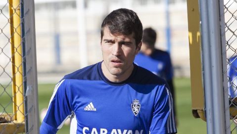 El capit&aacute;n del Zaragoza, Alberto Zapater. 