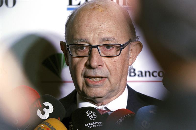 Montoro, "cada vez más convencido" de que se aprobarán los Presupuestos Montoro, "cada vez más convencido" de que se aprobarán los Presupuestos