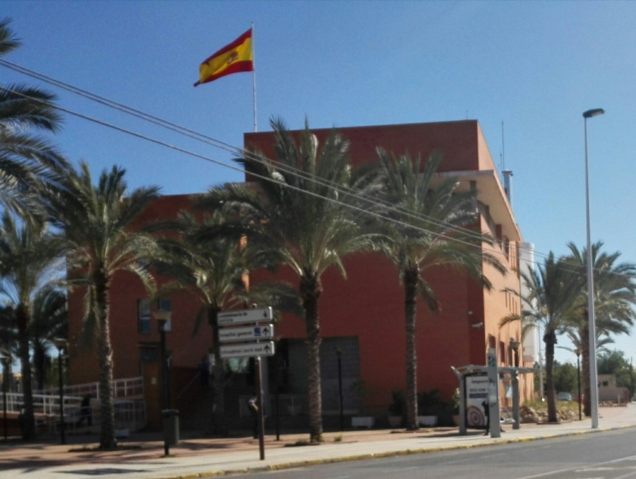 La Policía Nacional detiene a tres personas por una estafa relacionada con la suscripción de seguros La Policía Nacional detiene a tres personas por una estafa relacionada con la suscripción de seguros